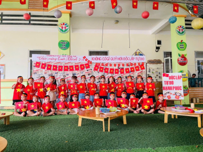 TRƯỜNG MẦM NON ĐỒNG MAI CHÀO MỪNG 80 NĂM CÁCH MẠNG THÁNG TÁM (1945 – 2025)